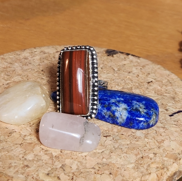 2 Pretty, Natural, Red Tiger Eye, Cabochon Rings.Tr-Drp Shpd-S5, Rctngul-51/4 . - Picture 4 of 9